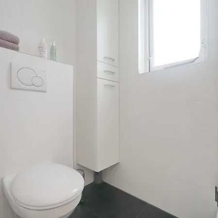 Holiday home De Witte Raaf