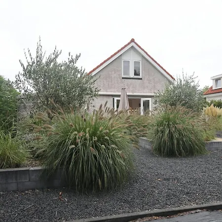 Holiday home De Witte Raaf