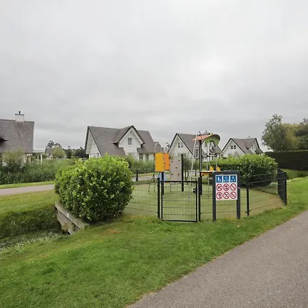 Holiday home De Witte Raaf *